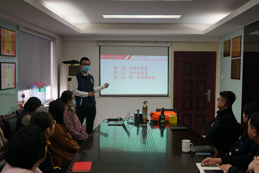 ��ȫ������С�� ƽ������������